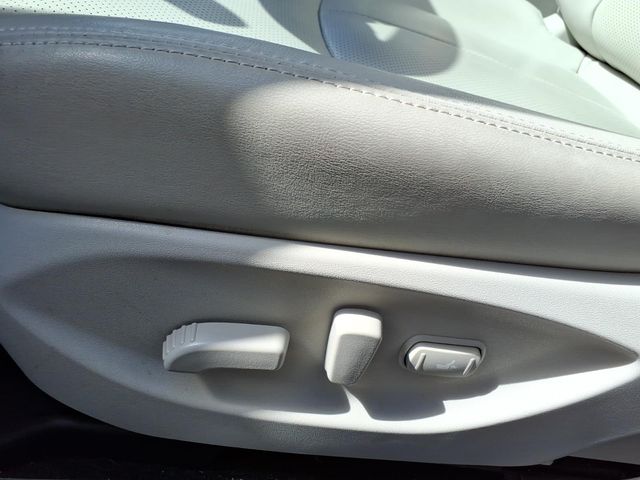 2023 INFINITI Q50 - Image 16