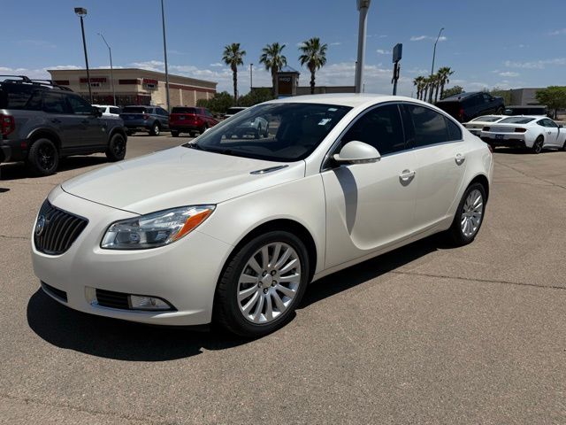 White Diamond Clearcoat 2012 Buick Regal Sedan FWD Sedan Front-Wheel Drive 6-Speed Automatic Overdrive