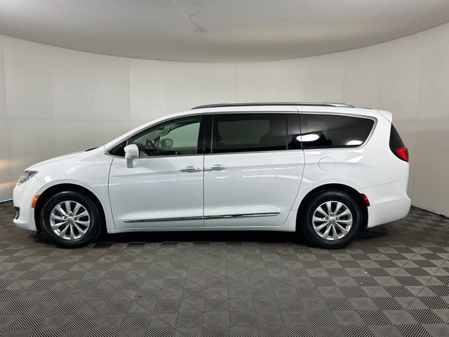 2019 Chrysler Pacifica Touring L 7