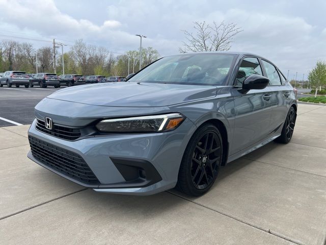 View vehicle photo 6