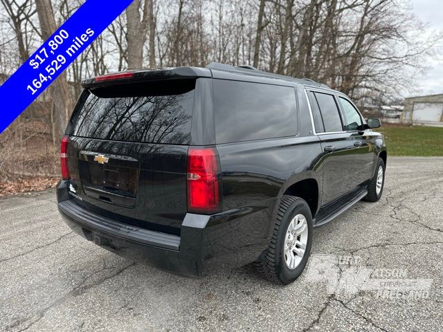 2017 Chevrolet Suburban LT 5