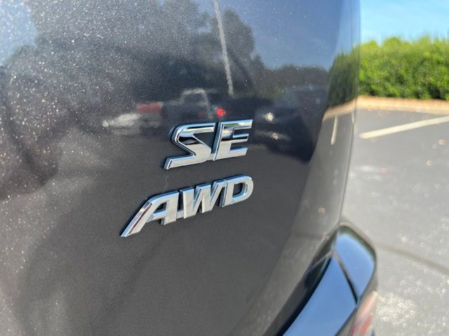 2018 Toyota RAV4 SE - Photo 13