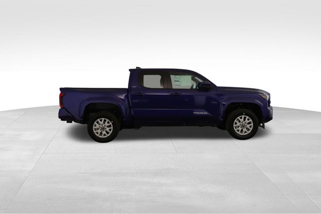 2025 Toyota Tacoma SR5 photo