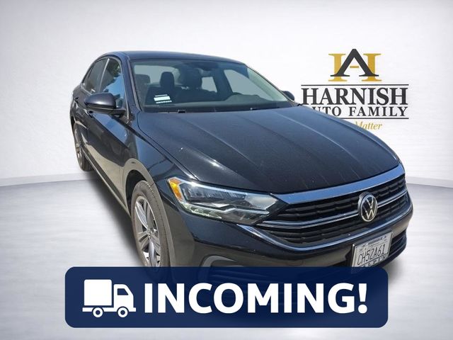 Deep Black 2022 Volkswagen Jetta Sedan Front-Wheel Drive 8-Speed Automatic