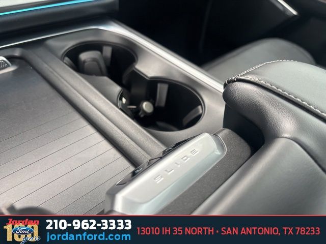 Used Car 2025 Ford Expedition Max  Platinum For Sale Under $70,000 In San Antonio, Texas