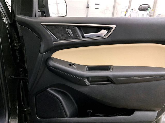 2022 Ford Edge SEL Green at Auto Express Mitsubishi