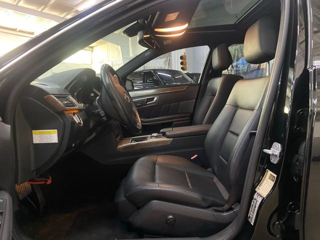 2011 Mercedes-Benz E 350 thumbnail 17