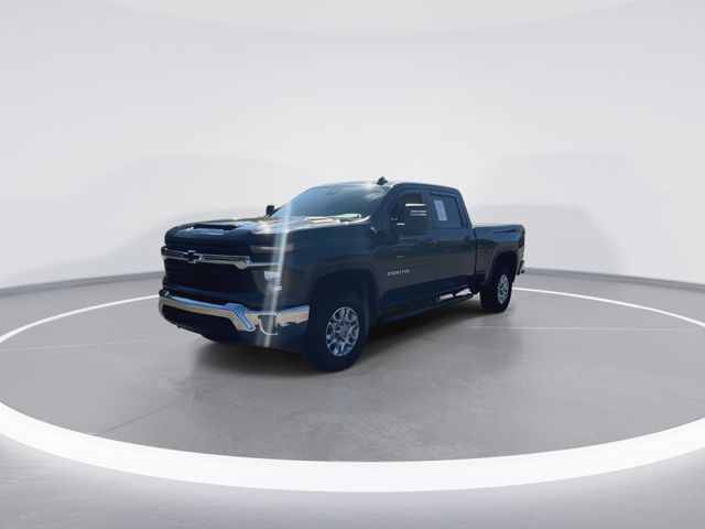 Used 2025 Gray Chevrolet LT image 8