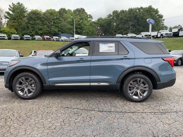 2025 Ford Explorer Active 2