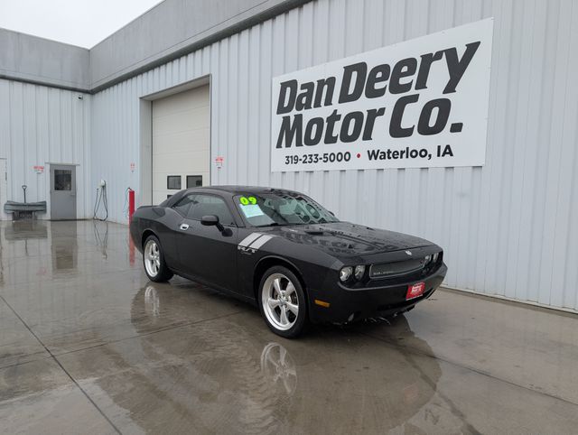 Brilliant Black Crystal PC/Light Graystone PC 2009 Dodge Challenger R/T RWD Coupe Rear-Wheel Drive 5-Speed Automatic