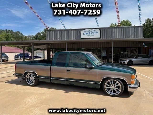 Emerald Green Metallic 1997 Chevrolet C/K 1500 Pickup Truck Rear-Wheel Drive Automatic