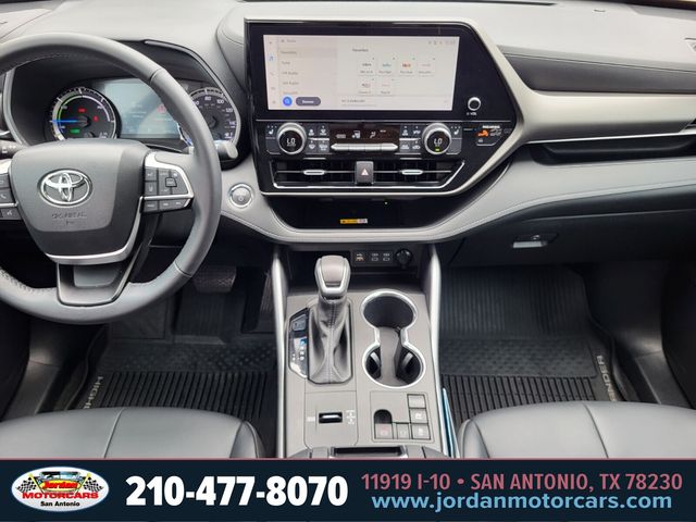 Used Car 2023 Toyota Highlander Hybrid  Xle For Sale Under $40,000 In San Antonio, Texas
