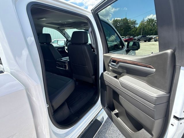 2025 GMC Sierra 1500 SLT:47144A