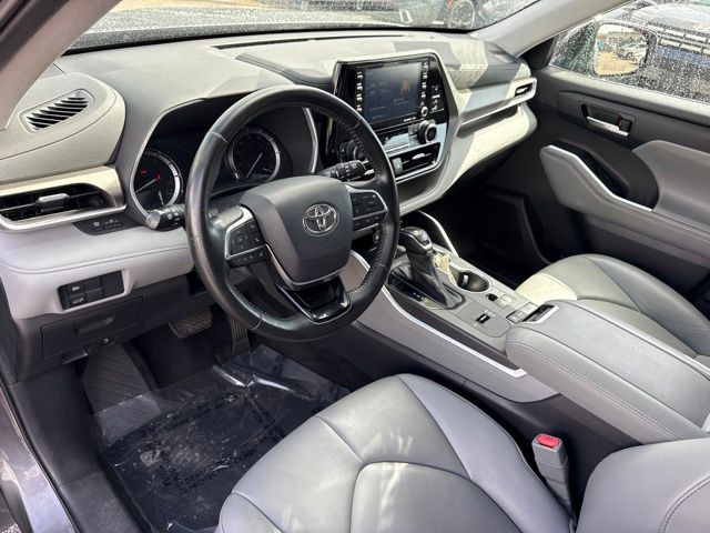 2021 Toyota Highlander - $29,888