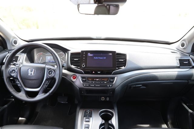 2023 Honda Ridgeline RTL Black at Community Honda
