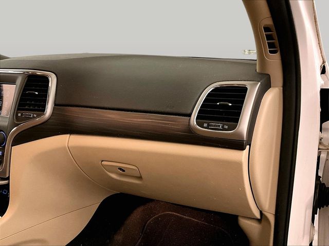 2021 Jeep Grand Cherokee Laredo E White at Auto Express Mitsubishi