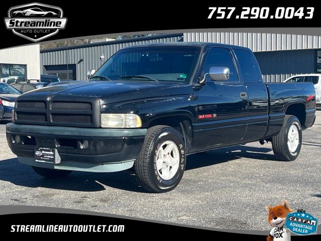 1997 Dodge RAM 1500 ST Club Cab RWD