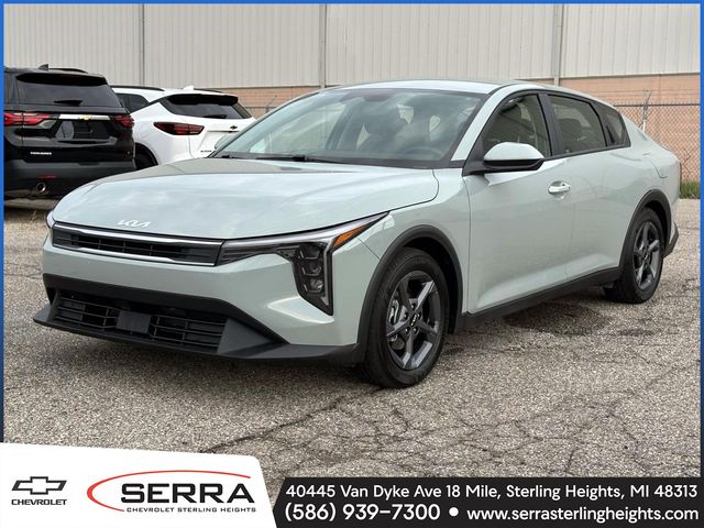 Morning Haze 2025 Kia K4 Sedan Front-Wheel Drive Continuously Variable Transmission