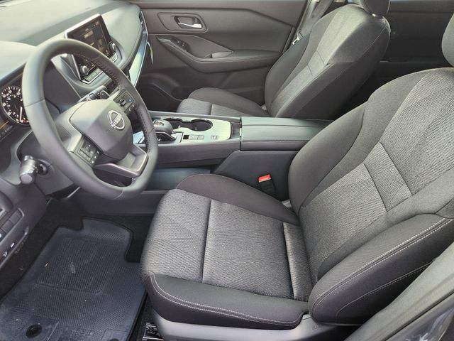 2026 Nissan Rogue SV photo 9