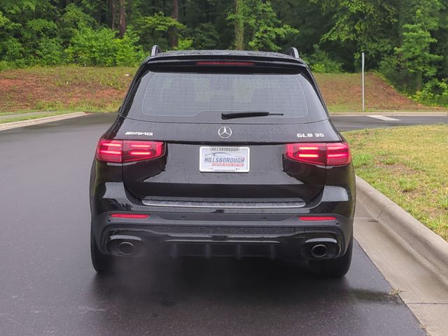 Used 2025  Mercedes-Benz GLB 35 AMG® image 12