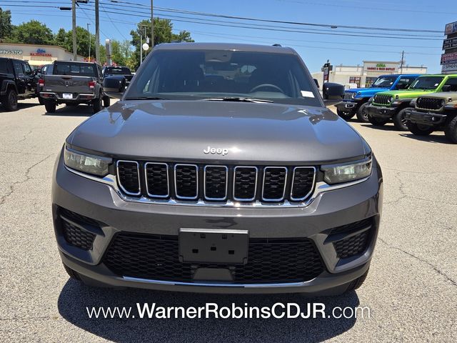 New 2026 Gray Jeep Laredo image 2