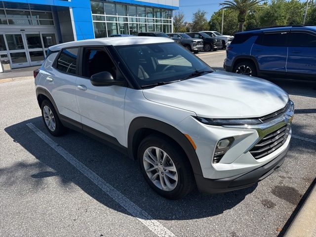 Used 2024 Chevrolet Trail Blazer Image