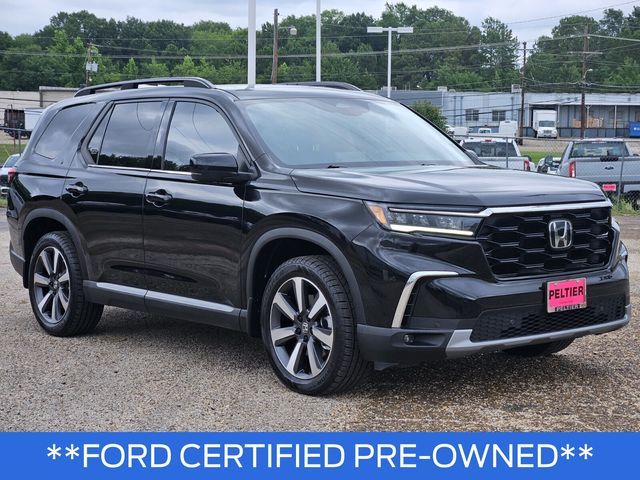 Crystal Black Pearl 2024 Honda Pilot Touring FWD SUV / Crossover Front-Wheel Drive Automatic