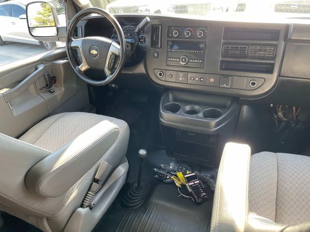 2018 Chevrolet Express 2500 LT 12