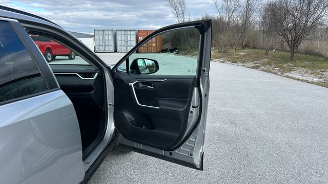 Used 2021 Toyota RAV4 SUV