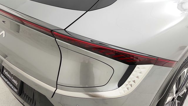 2023 Kia EV6 Wind - 10