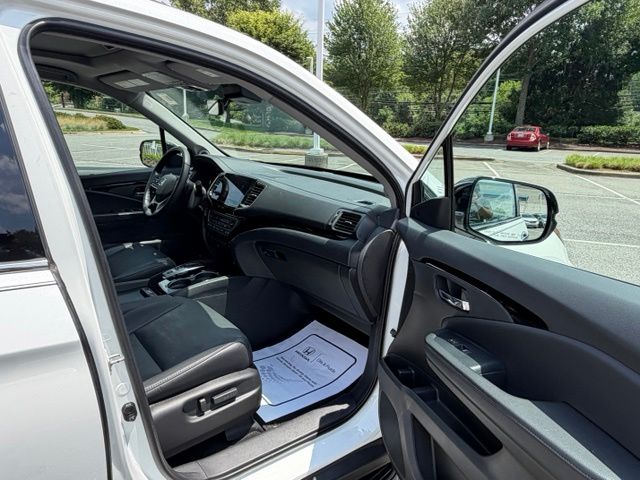 used 2020 Honda Pilot car, priced at $26,481
