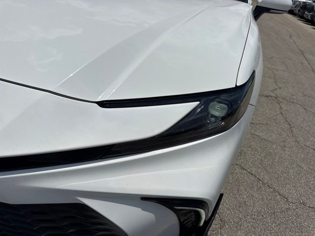 2025 Toyota Camry SE - Photo 17