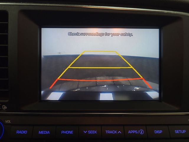 2018 – Hyundai – Elantra