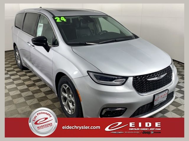 Silver Mist Clearcoat 2024 Chrysler Pacifica Minivan Front-Wheel Drive 9-Speed Automatic