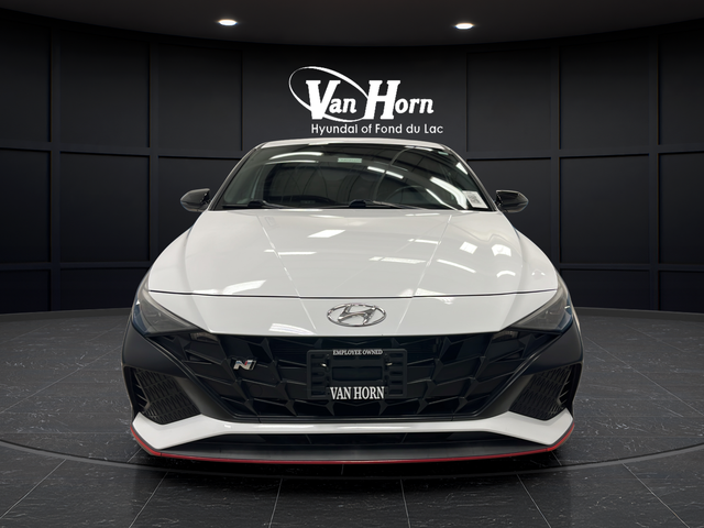 Used 2022 Ceramic White Hyundai Base image 2