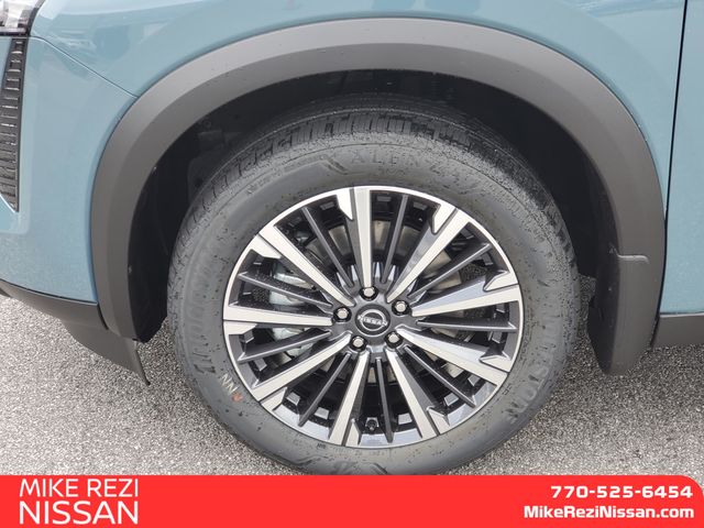 View vehicle photo 7