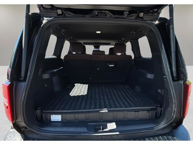 Used 2025 Black Toyota Base image 31