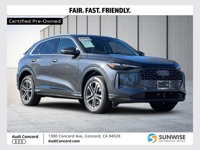 Tambora Gray Metallic 2025 Audi Q5 SUV / Crossover All-Wheel Drive Automatic