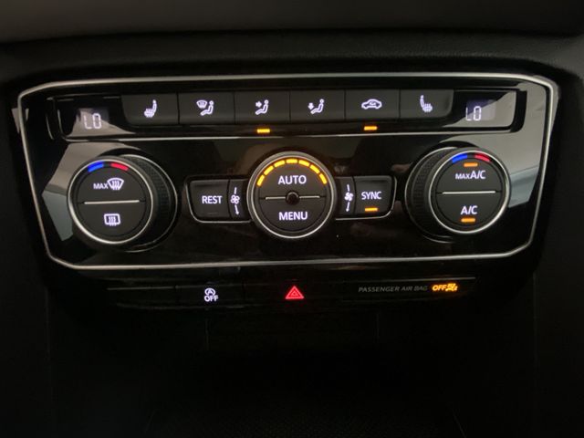 Used 2023 Blue Volkswagen 2.0T SE w/Technology image 18