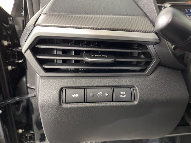 2025 Super Black Clearcoat Nissan Altima 2.5 SR FWD Sedan