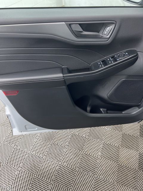 New 2026 Silver Ford Active image 8