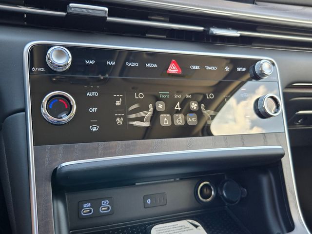 2027 Genesis GV80