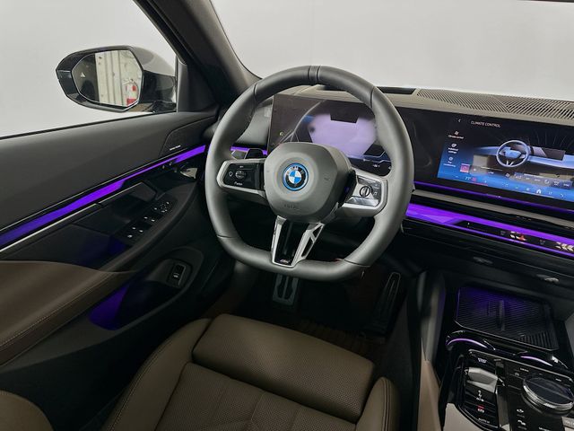 2025 BMW i5 xDrive40 23