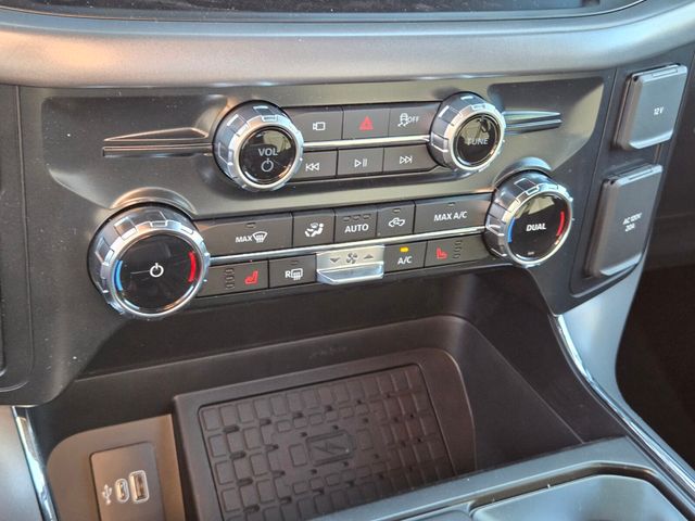 New 2026 Ford F-150 SuperCrew 5.5' Box XLT