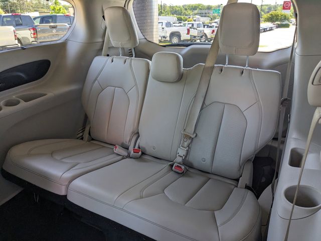 2019 Chrysler Pacifica Touring L Plus photo