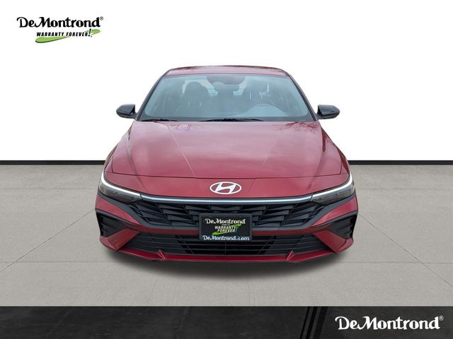 Certified Used 2025 Red Hyundai SEL Sport image 2