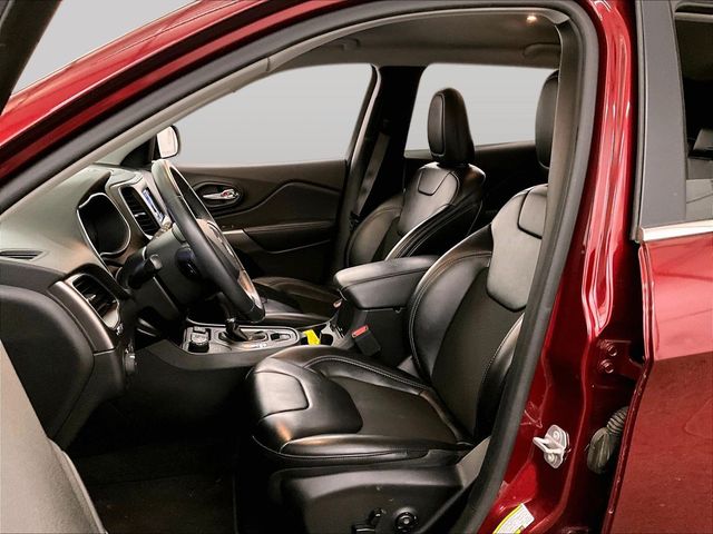 2019 Jeep Cherokee Latitude Plus Red at Auto Express Mitsubishi