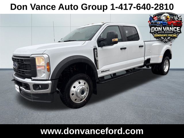 Oxford White 2026 Ford F-450 Super Duty XL Crew Cab LB DRW 4WD Pickup Truck Four-Wheel Drive Automatic