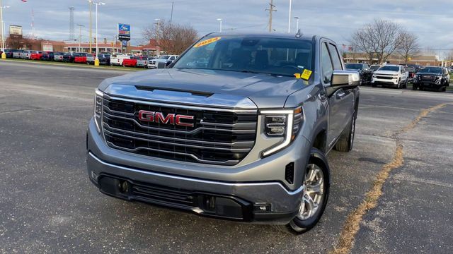 2024 GMC Sierra 1500 SLT 3