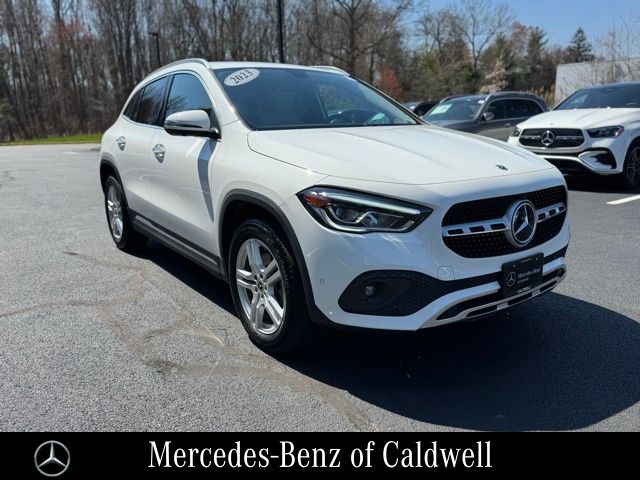 Polar White 2023 Mercedes-Benz GLA 250 4MATIC SUV / Crossover All-Wheel Drive 8-Speed Dual Clutch